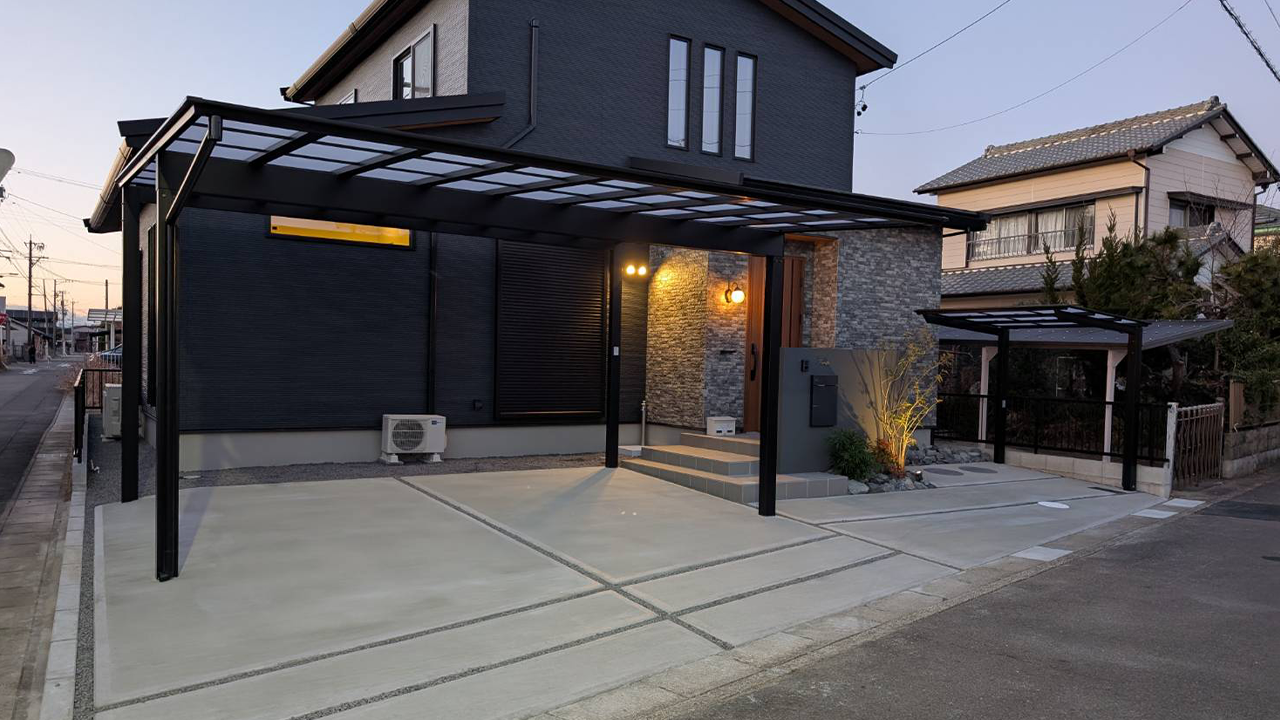 エクステリア工事後の住宅の写真