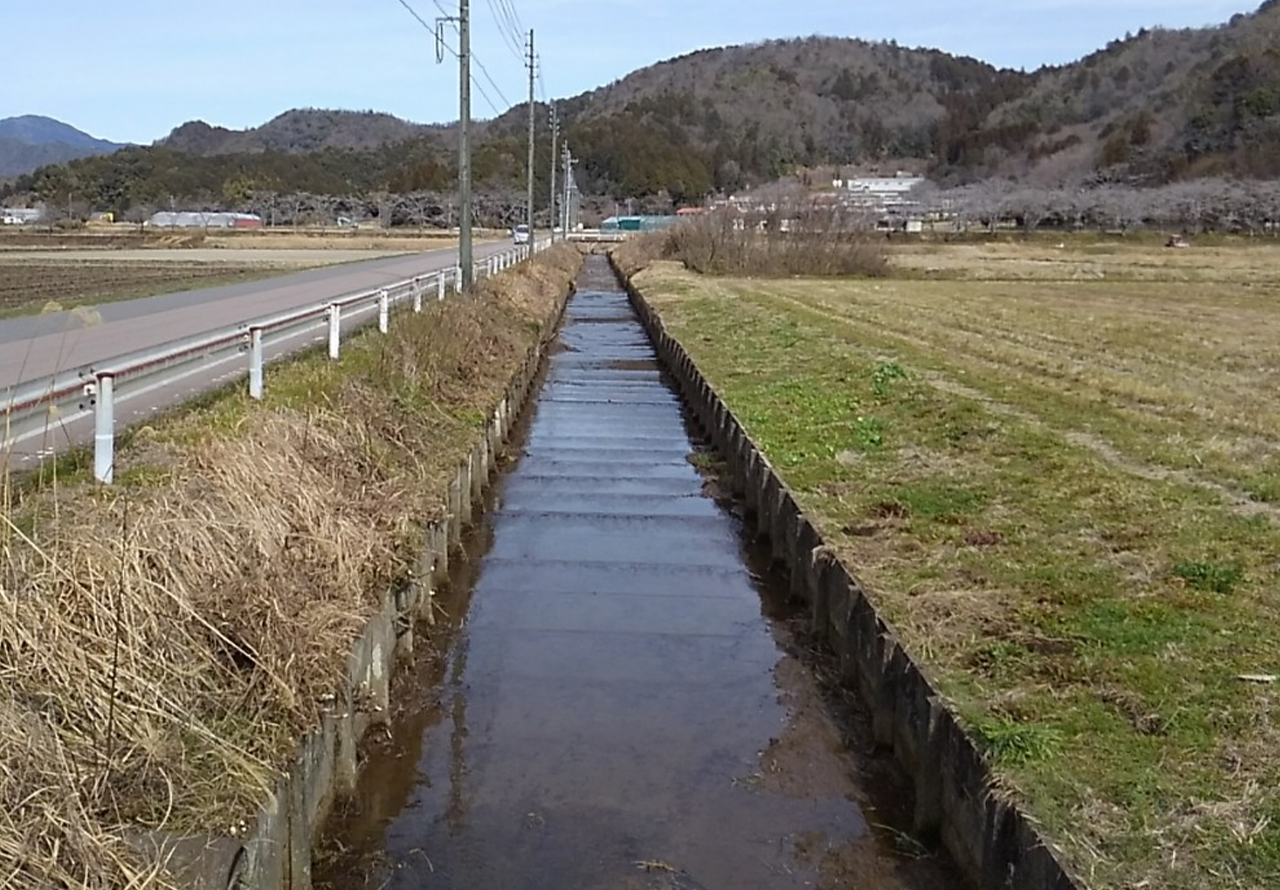 しびり川浚渫工事の写真
